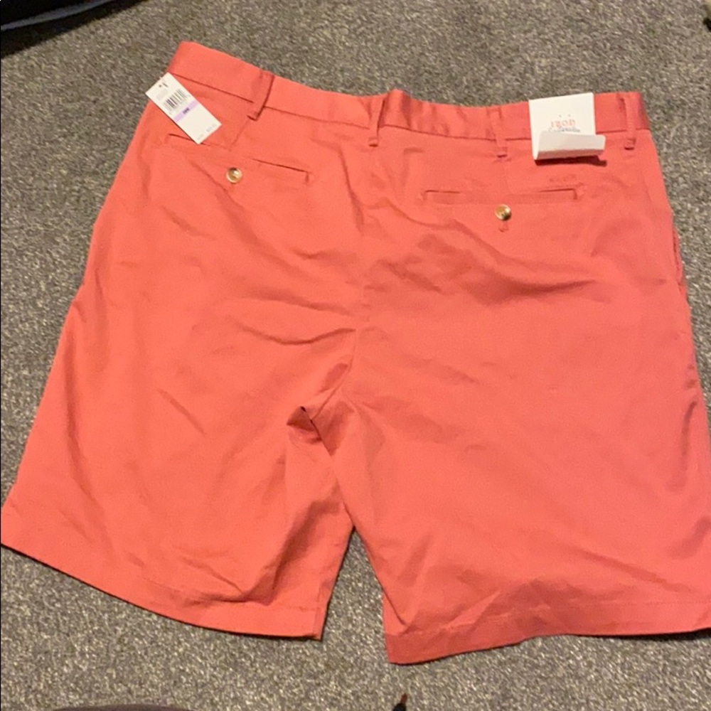 Shorts - Picture 3 of 3